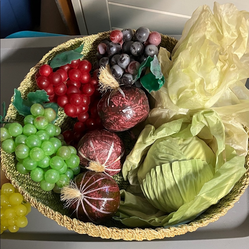 Vintage  Fruit and Vegetable & 2 candles
